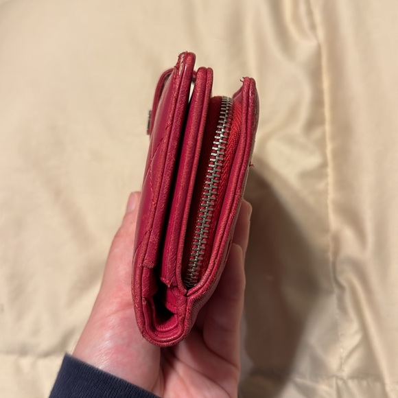 CHANEL • CC French Lambskin Wallet (RARE COLOR) - Picture 5 of 12